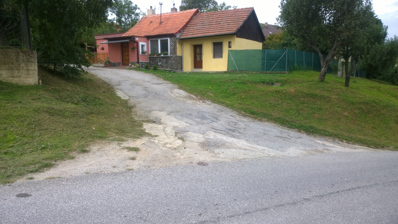 Fotogaléria Rekonštrukcia ulice Lesná II 2015 (21) Rekonštrukcia ulice Lesná II 2015